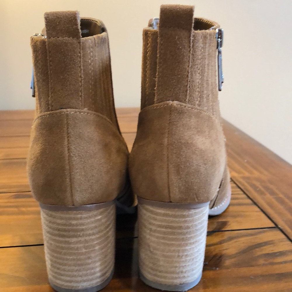 Blondo Noa Waterproof Booties Camel Suede - Picture 6 of 8